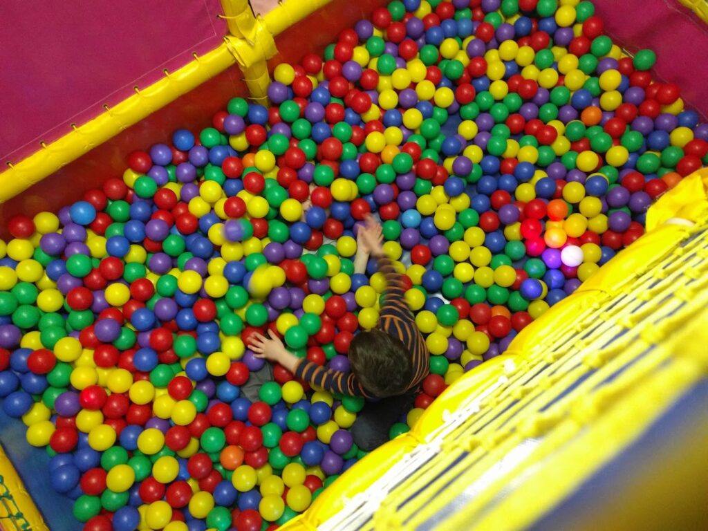 ball pit At Jackaboos Ltd