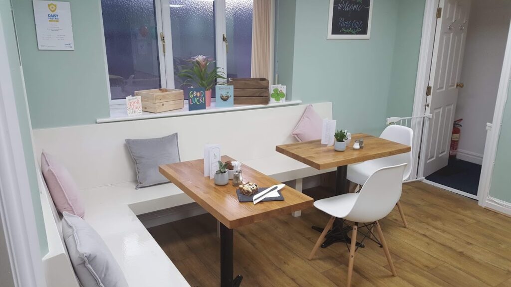 tables at Little Burrowers