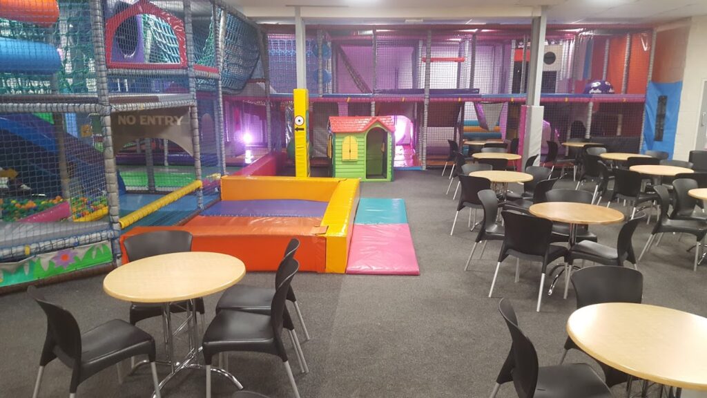 Kidzplay Harrogate cafe area